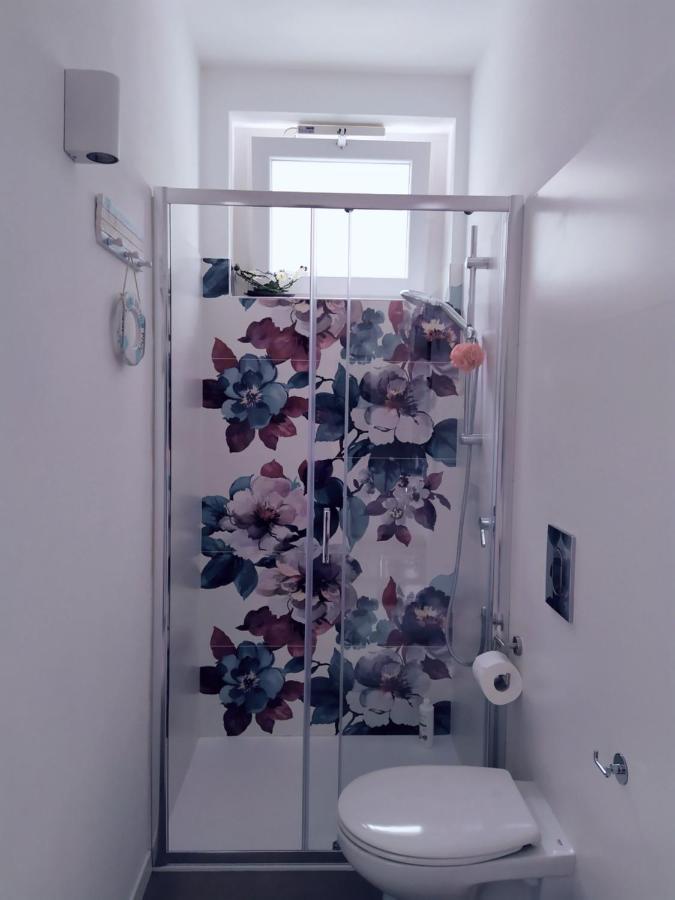 Peonia 2 Posti Wi-Fi Ac Free Park Jacuzzi Bed & Breakfast Порлеца Екстериор снимка